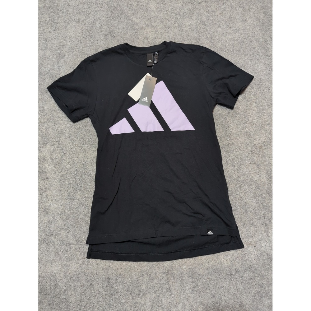 NWT Adidas Black Graphic TShirt  MenSize Small